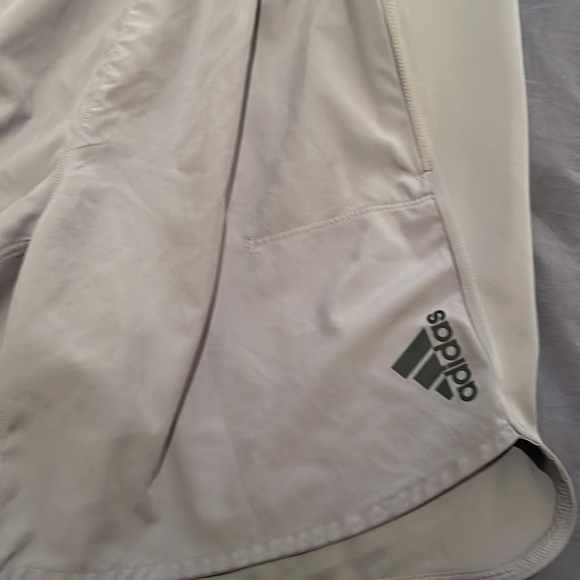 Men’s Adidas Shorts - Picture 4 of 10